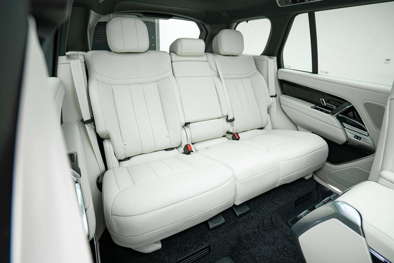 2025 RANGE ROVER P400 HSE | MAIN DEALER WARRANTY 5 YEARS